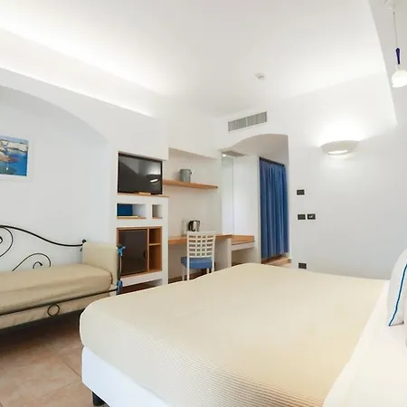 Hotel Tenuta Moreno 4*